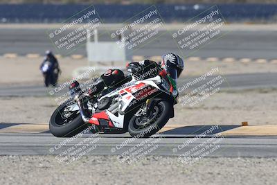 media/Sep-20-2025-Race Pace (Sat) [[d4e1b33f4d]]/Verified/Turn 14 (930am)/